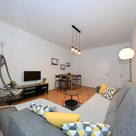 Appartement Zara Apartment *