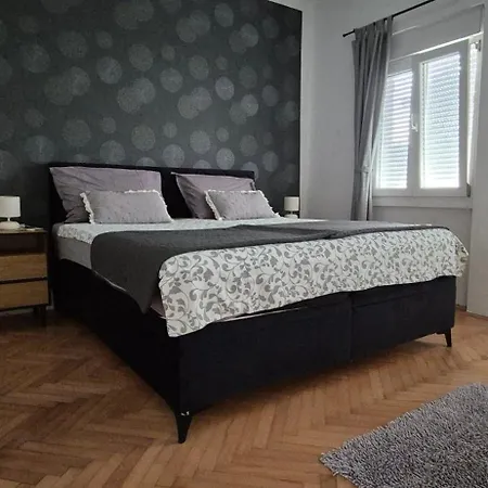 Zara Apartment