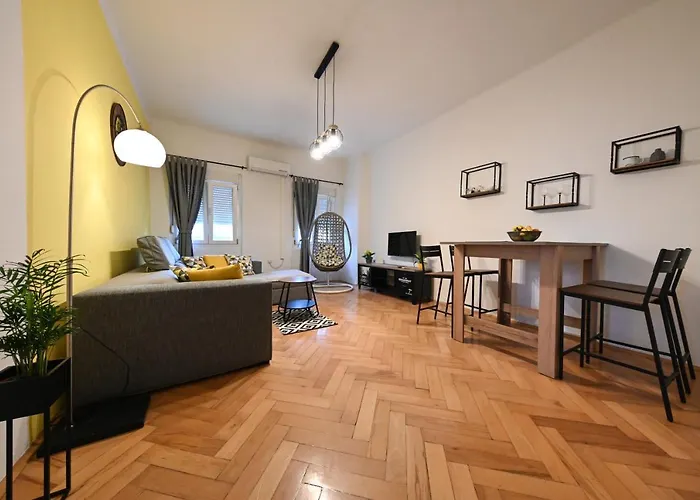 Zara Apartment *