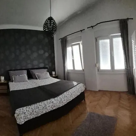 Apartament Zara Apartment